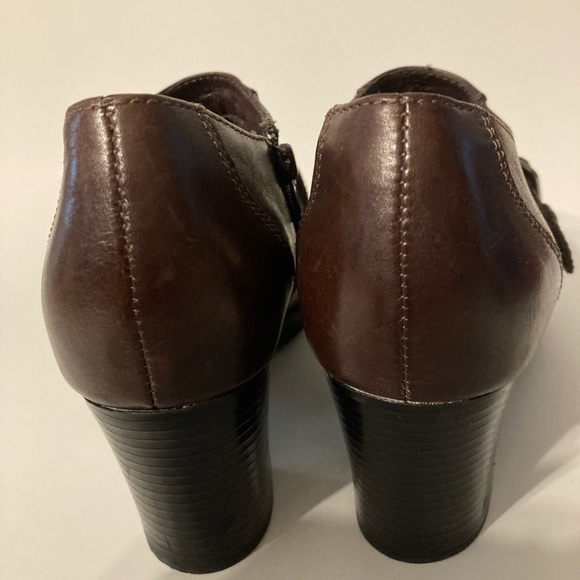 Clarks Ankle Boots - Picture 2 of 7